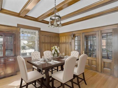 43 Summit Avenue, Thunder Bay, ON - Indoor Photo Showing Dining Room