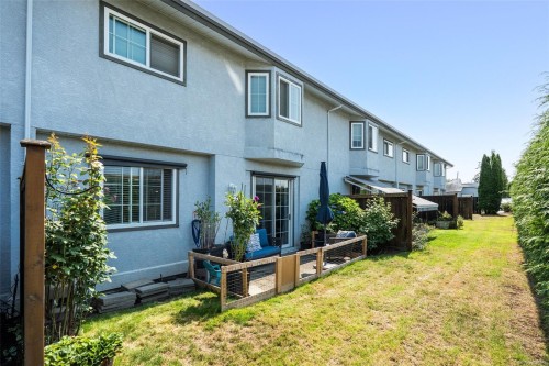 #9-2115 Amelia Ave, Sidney, BC 