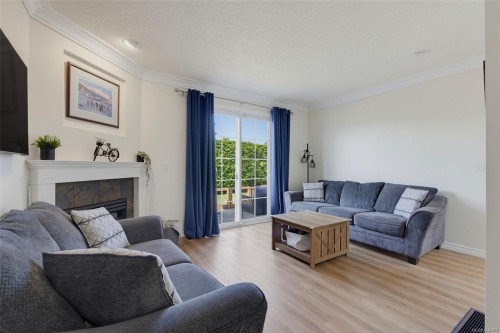 #9-2115 Amelia Ave, Sidney, BC 