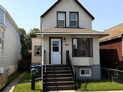 519 McTavish Street  Thunder Bay, ON P7C 3C4