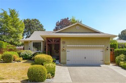 6140 Denali Dr Duncan, BC V9L 5N4
