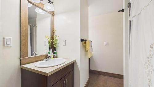 308-880 Dogwood Drive, Kimberley, BC - Indoor Photo Showing Bathroom