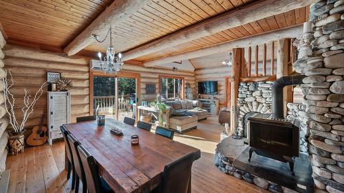 15-7080 Glenfir Road, Naramata, BC - Indoor With Fireplace