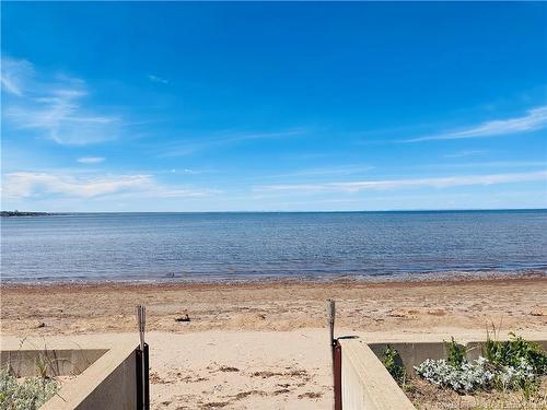 345 Bayshore Dr, Bathurst, NB 