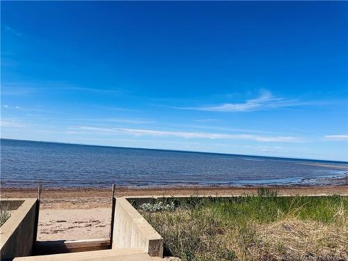 345 Bayshore Dr, Bathurst, NB 