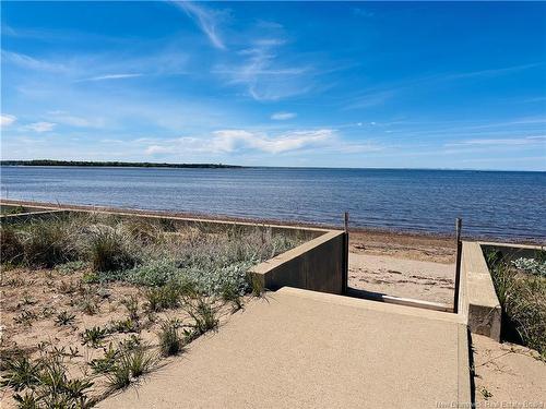 345 Bayshore Dr, Bathurst, NB 