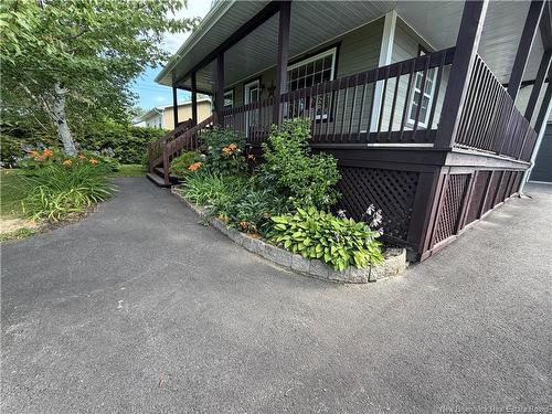 50 Rue Valcourt, Saint-Quentin, NB 