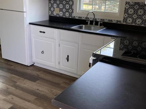 15 Montery Drive, Salmon River, NS - Indoor Photo Showing Kitchen