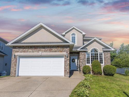 86 Stone Gate Drive, Halifax, NS - Outdoor With Facade