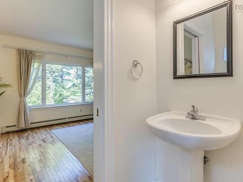 86 Stone Gate Drive, Halifax, NS - Indoor Photo Showing Bathroom
