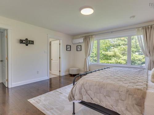 86 Stone Gate Drive, Halifax, NS - Indoor Photo Showing Bedroom