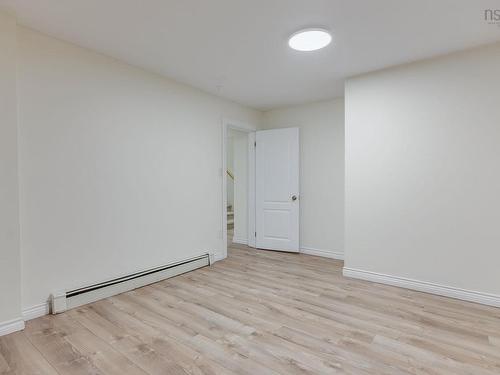 86 Stone Gate Drive, Halifax, NS - Indoor Photo Showing Other Room