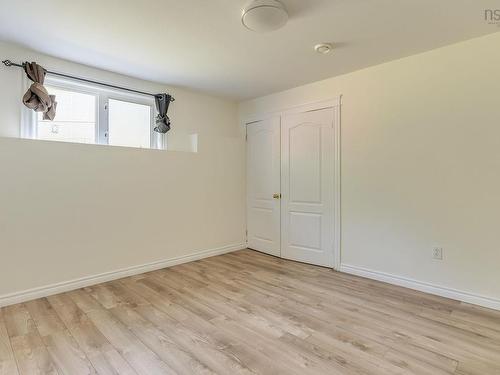 86 Stone Gate Drive, Halifax, NS - Indoor Photo Showing Other Room