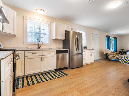 129 Jeffery Lambert, Hilden, NS - Indoor Photo Showing Kitchen