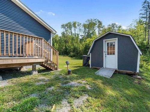 129 Jeffery Lambert, Hilden, NS - Outdoor With Deck Patio Veranda