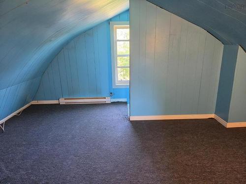237 Fraser Rd, Harmony, NS - Indoor Photo Showing Other Room
