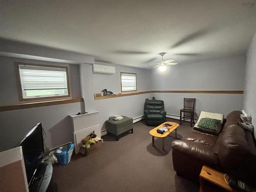 121 Pipers Lane, Inverside, NS - Indoor