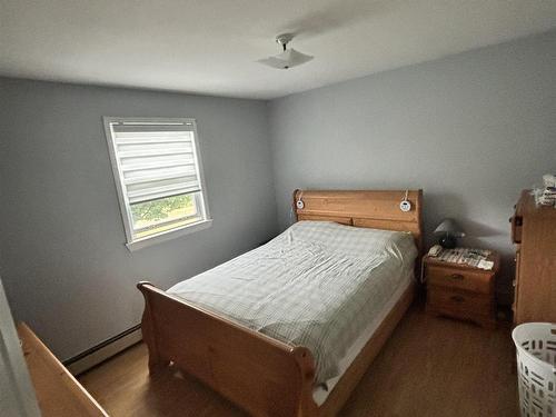 121 Pipers Lane, Inverside, NS - Indoor Photo Showing Bedroom