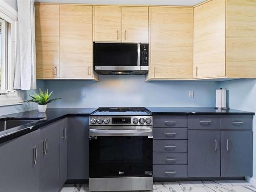 1 Forestside Crescent, Halifax, NS - Indoor Photo Showing Kitchen