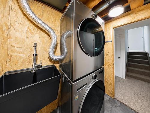1 Forestside Crescent, Halifax, NS - Indoor Photo Showing Laundry Room