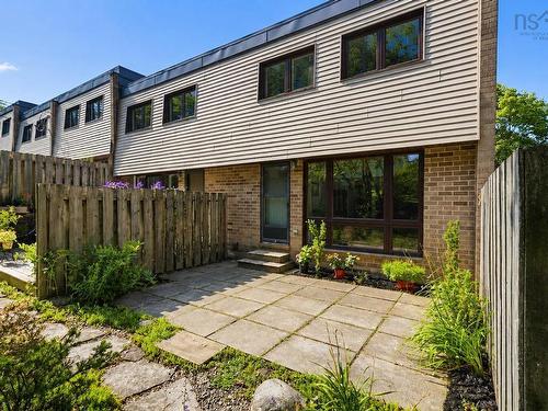 1 Forestside Crescent, Halifax, NS - Outdoor