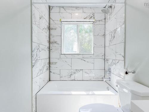 2 Minas Street, Kentville, NS - Indoor Photo Showing Laundry Room