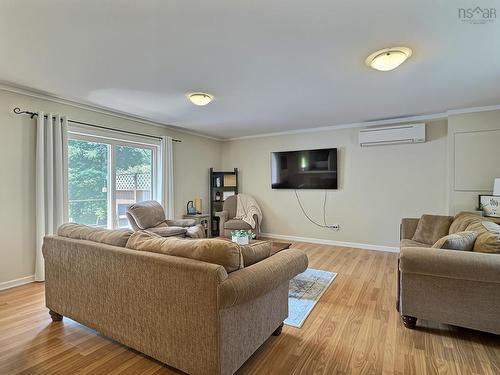 52 Regency Point Drive, Bible Hill, NS - Indoor Photo Showing Living Room