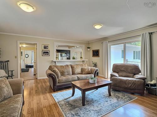 52 Regency Point Drive, Bible Hill, NS - Indoor Photo Showing Living Room