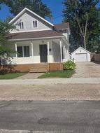 103 LAIRD Essex, ON N8M 1S2