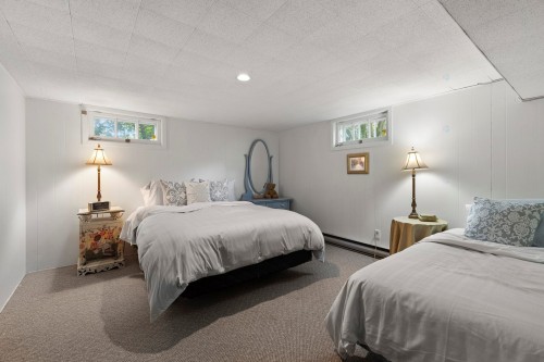 Chambre à coucher - 95 Rue Maple, Hudson, QC - Indoor Photo Showing Bedroom