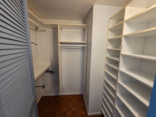 Penderie (Walk-in) - 1102-2 Rue Westmount-Square, Westmount, QC - Indoor With Storage