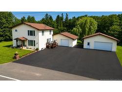 81 Rue Principale Pointe-Verte, NB E8J 2W2