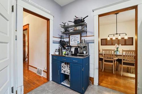 88 Martin Ave, Winnipeg, MB - Indoor Photo Showing Other Room