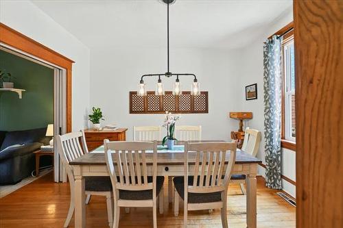 88 Martin Ave, Winnipeg, MB - Indoor Photo Showing Dining Room