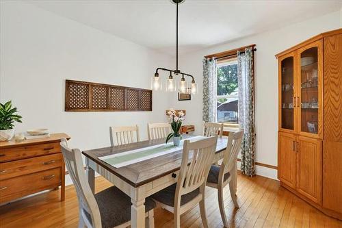 88 Martin Ave, Winnipeg, MB - Indoor Photo Showing Dining Room