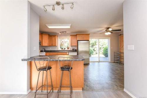 1272 Crown Pl, Comox, BC 