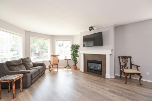 1272 Crown Pl, Comox, BC 