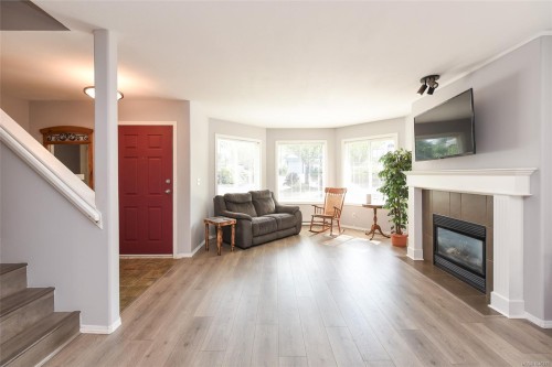 1272 Crown Pl, Comox, BC 