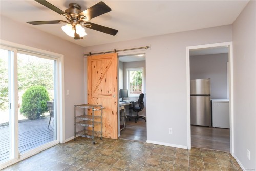 1272 Crown Pl, Comox, BC 