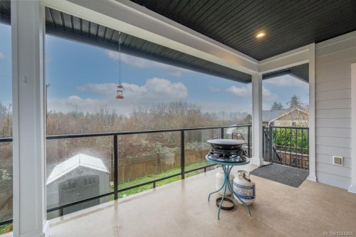 497 Poets Trail Dr, Nanaimo, BC 
