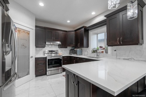 497 Poets Trail Dr, Nanaimo, BC 