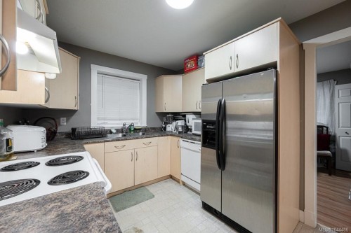 497 Poets Trail Dr, Nanaimo, BC 