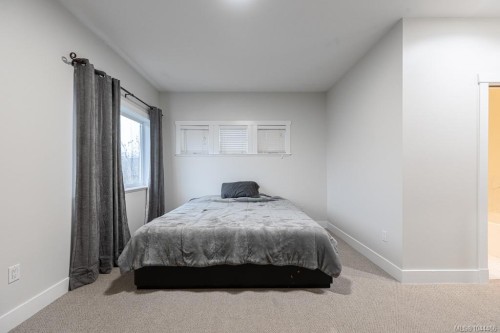 497 Poets Trail Dr, Nanaimo, BC 