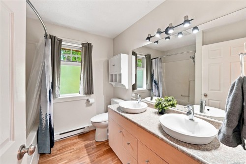 1704 Matterson Rd, Errington, BC 