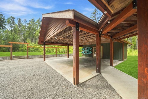 1704 Matterson Rd, Errington, BC 