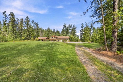 1704 Matterson Rd, Errington, BC 