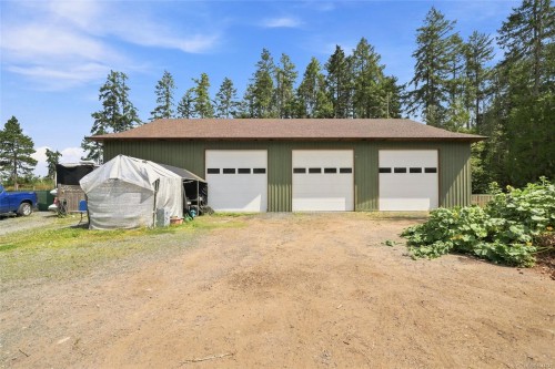 1704 Matterson Rd, Errington, BC 
