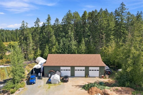 1704 Matterson Rd, Errington, BC 