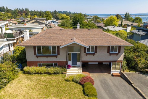178 Rodello St, Comox, BC 