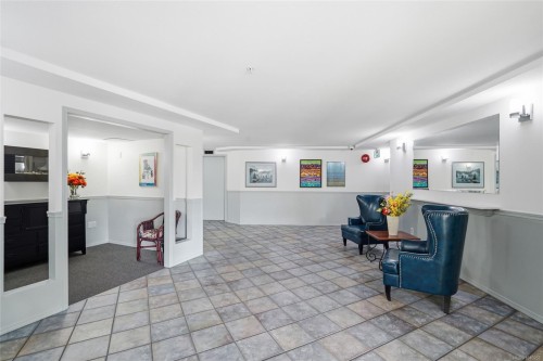 #207-4971 Songbird Pl, Nanaimo, BC - Indoor